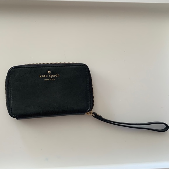 Kate Spade Wristlet - Picture 1 of 3